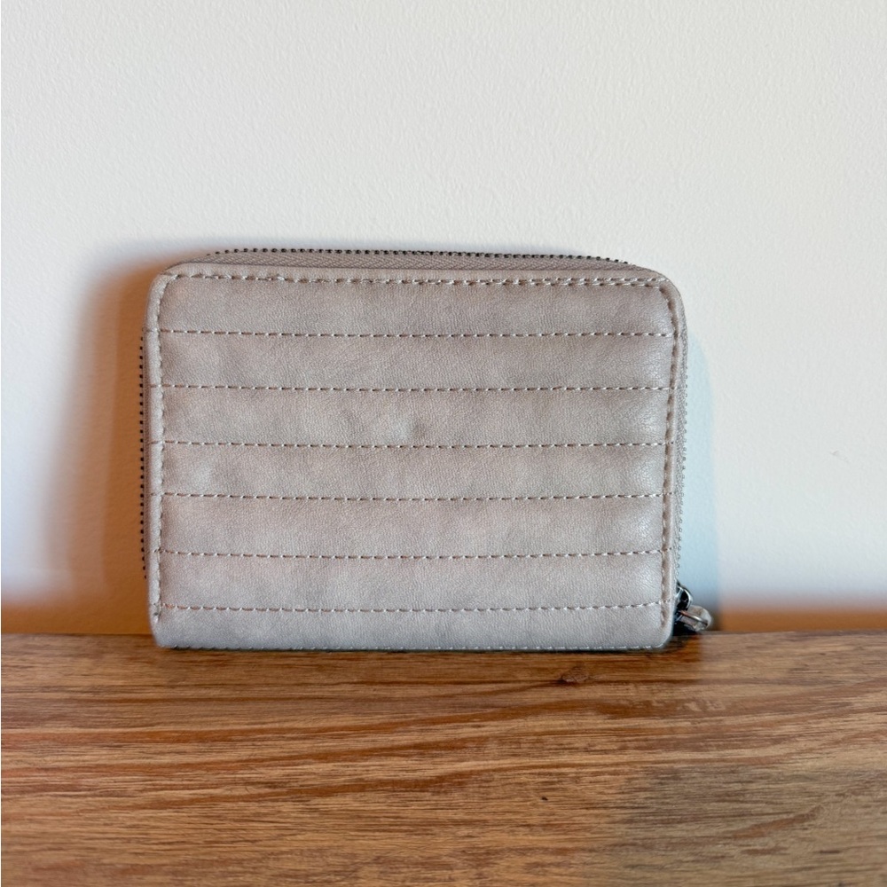 Rad Rev Card Wallet in Concrete - Picture 2 of 7